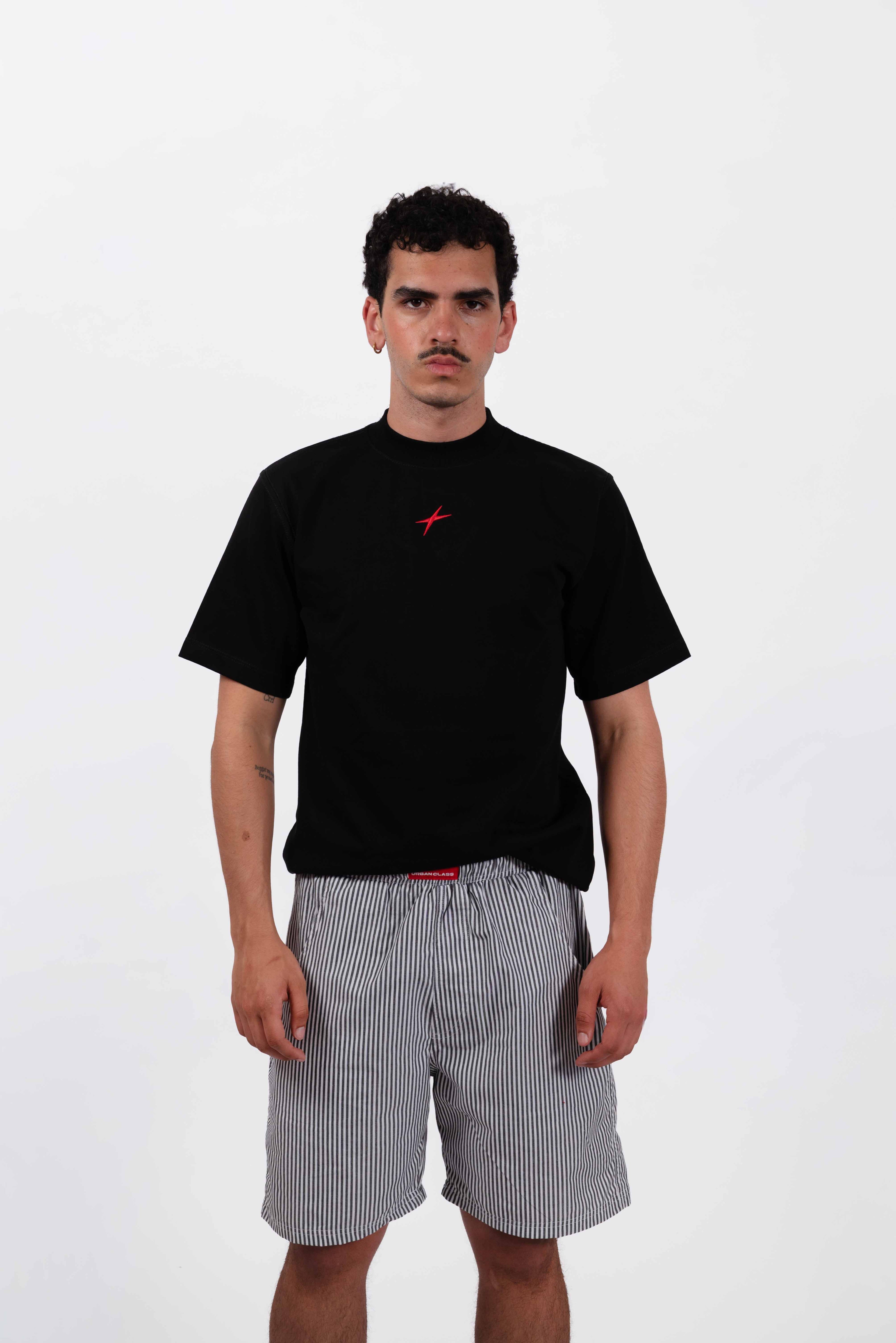 Camiseta Básica Estrella Negra