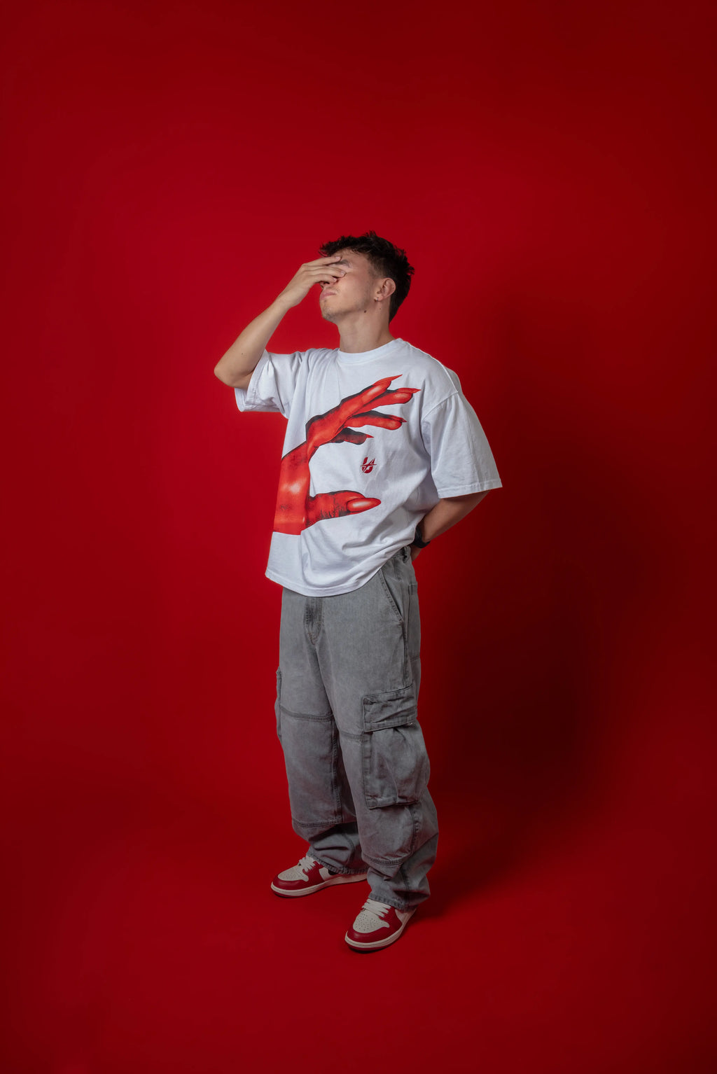 White T-shirt Red Hand